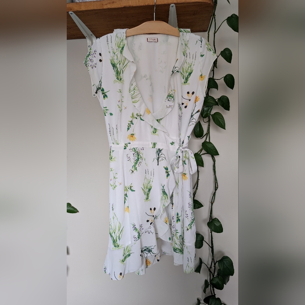 Sunday Best (Aritzia) Wrap Dress - Floral
